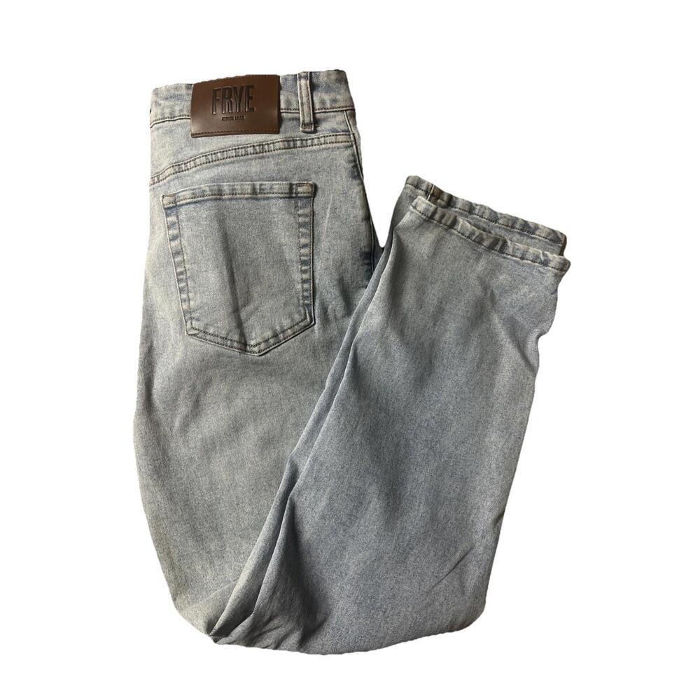 Frye Women Faded Blue Jeans Size 9   BR